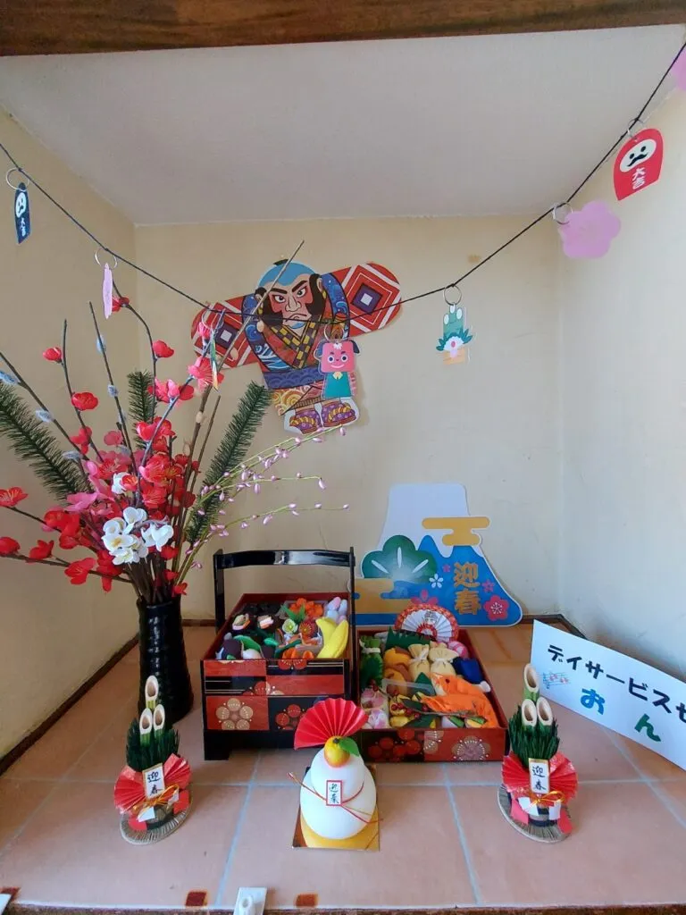 利用者様と正月をイメージした作品を制作しました！